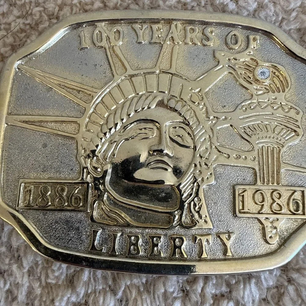 1886-1986 100 Years of Liberty Belt Buckle Metal Silver Gold Plate Lady Statue
